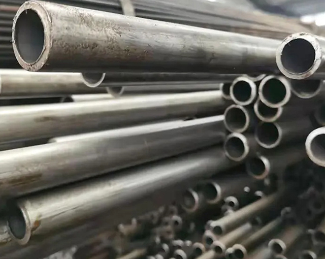 ASTM A213 T11 Ferritic Alloy-Steel Seamless Tubes